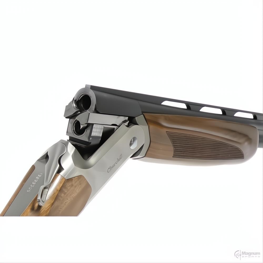 Akkar Churchill 836