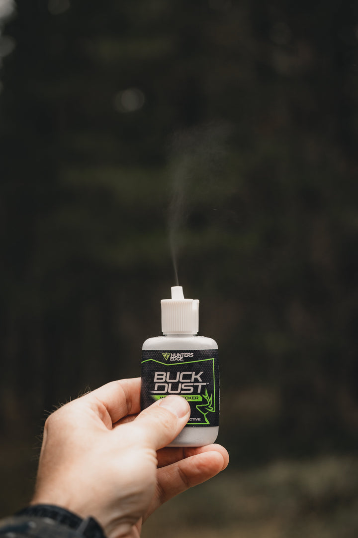 BuckDust squeezed to check the wind