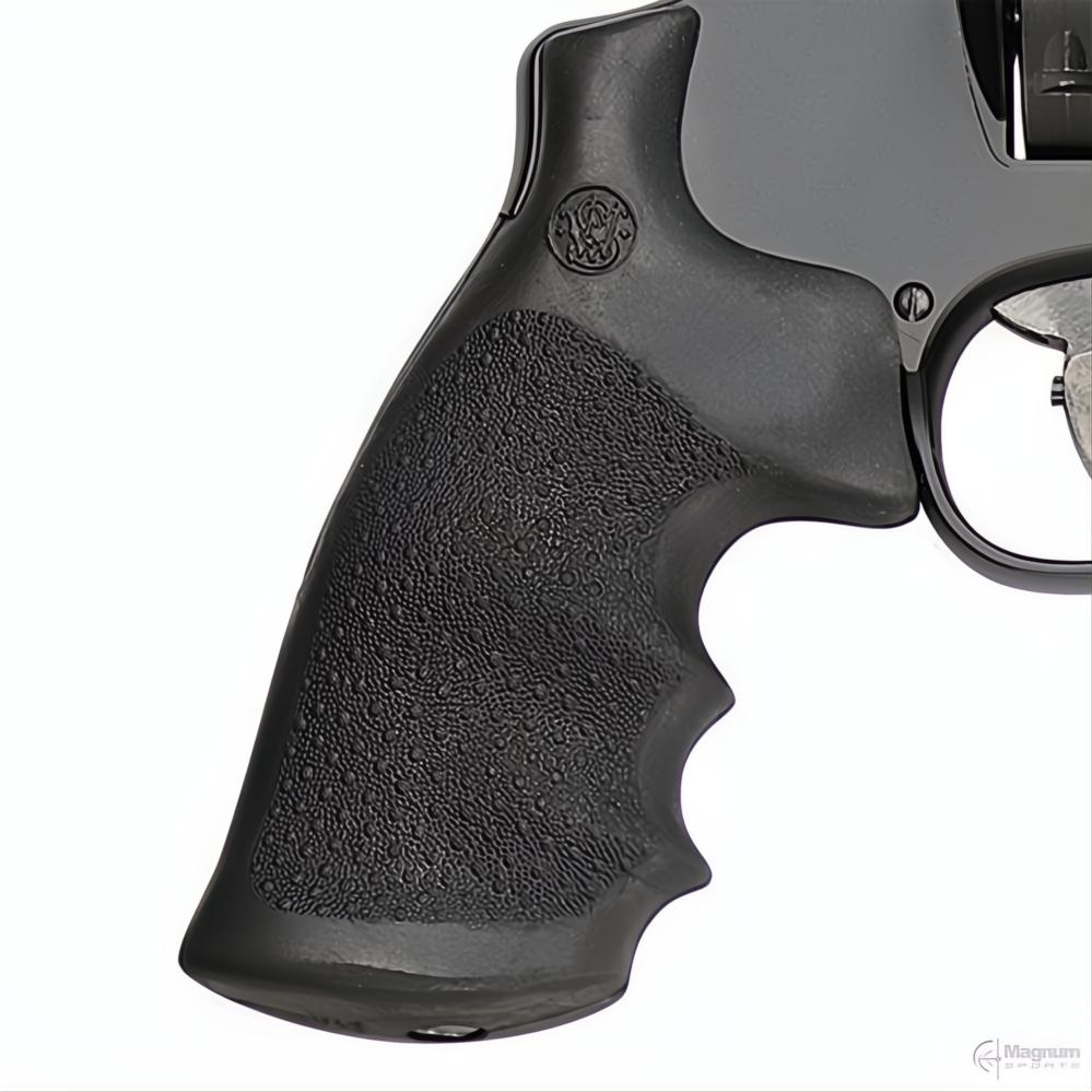 Smith &amp; Wesson Model 327 TRR8 Performance Center